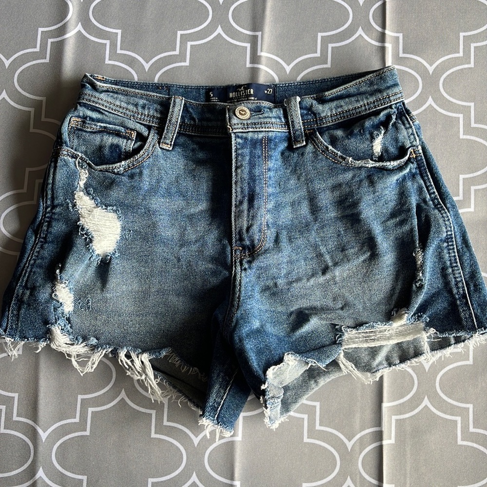 Hollister High Rise Vintage 4” Cut Off Jean Shorts Women’s Size 5